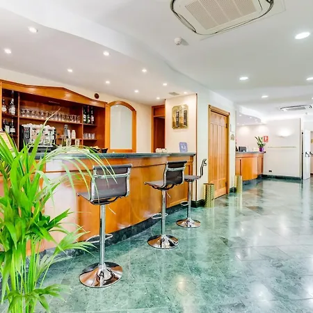 Hotel Romoli