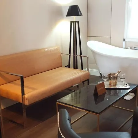 Penzion Althea Roof Terrace 3*