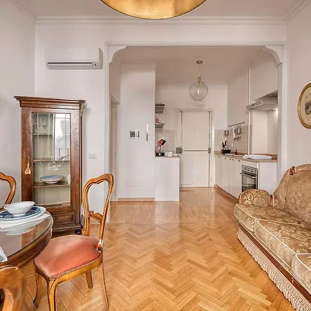 Apartment Palazzo Pamphili Lecca Di Guevara Rome