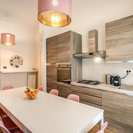 Diocleziano Triple Apartamento