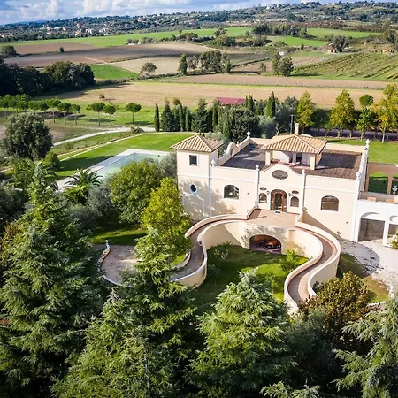 Amazing Baccanello Villa *