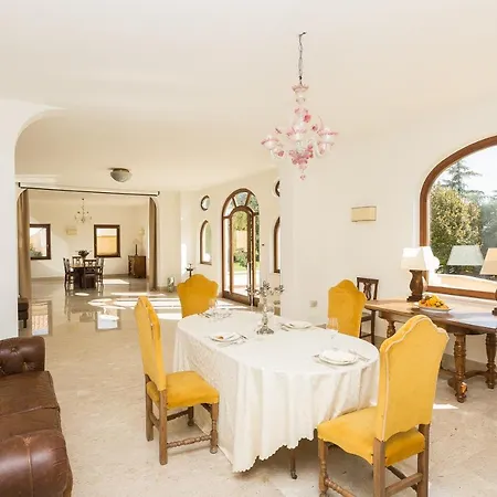 Villa Amazing Baccanello *