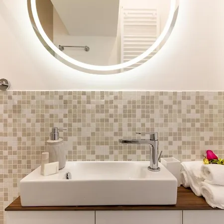 Buzzstays - Stylish Vatican Downtown Rom