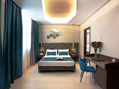 Отель The Hive 4*