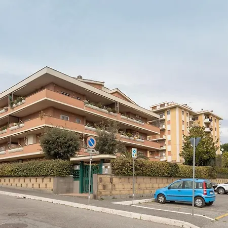 Elfaro Kitty - Stylish Close To S. Peter *