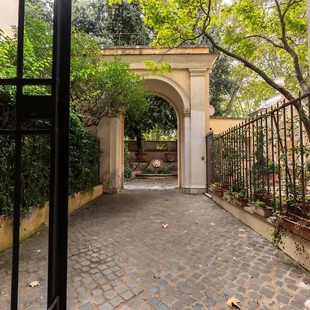 Apartment Palazzo Pamphili Lecca Di Guevara Rome