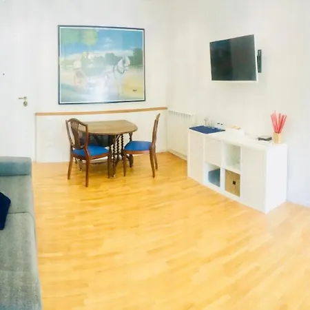 Apartment Giulio Cesare