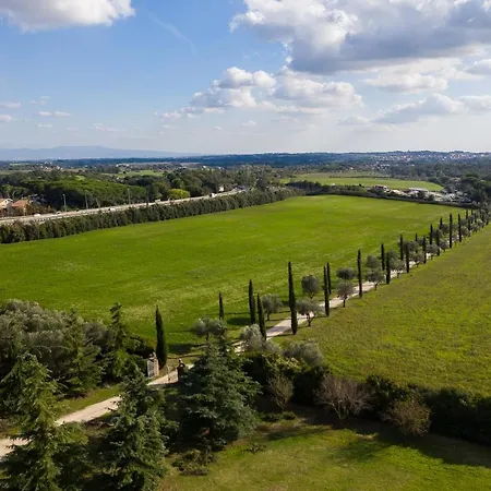 Amazing Baccanello Villa