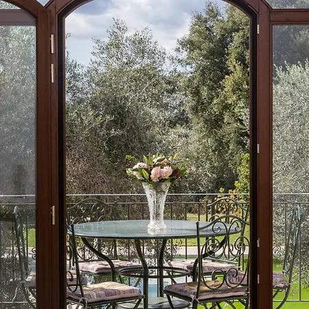 Amazing Baccanello Villa