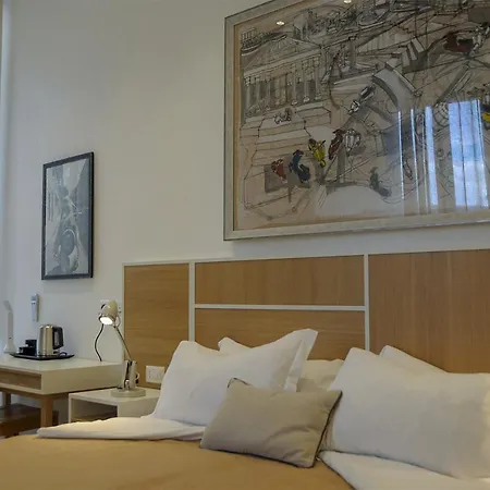 Vespahouse 2*