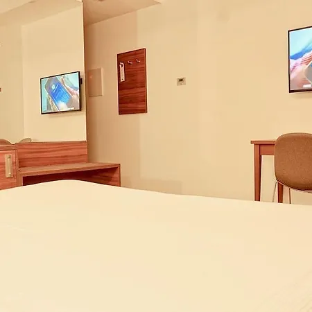 Ξενοδοχείο Kolping Casa Domitilla 3*