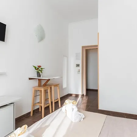 Domus Victoria Guest house 3*
