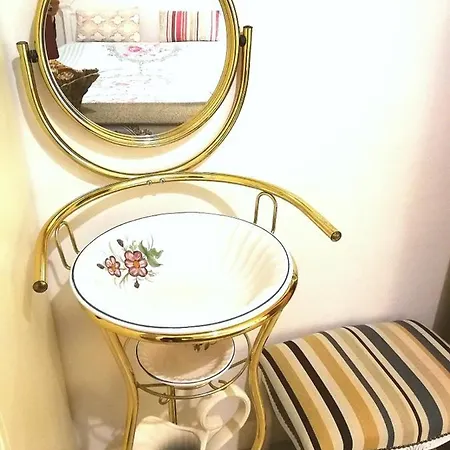 Apartment Festina Lente