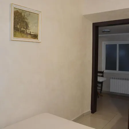 Carina Guest house