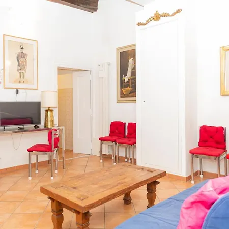 Piazza Farnese Appartamento