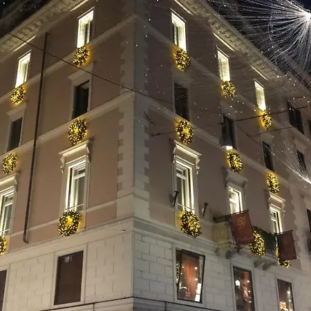 מלון Boutique Palace 3*