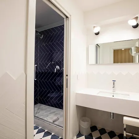 Vicario Guest house *