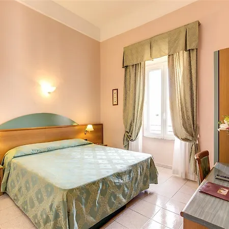 Hotel Contilia 3*