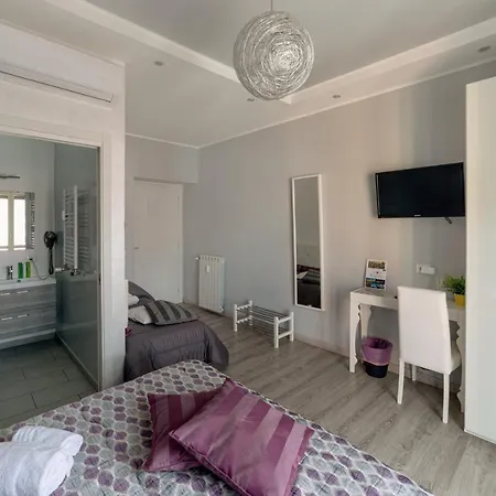 Smart Holidays Bed & Breakfast 3*