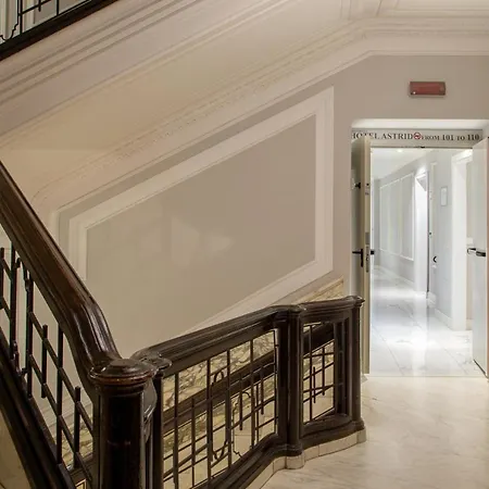 Western Astrid Hotel 3*