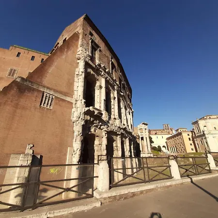 Foro Luxury 3* Roma