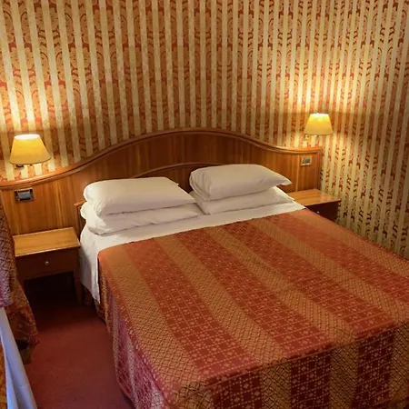Hotel Hi15 3*