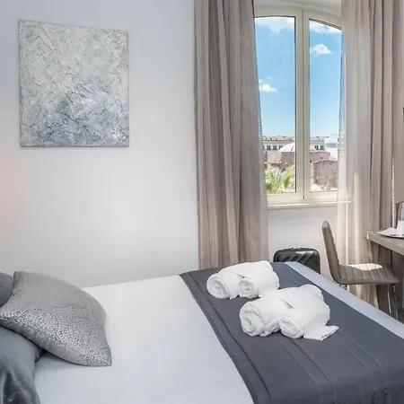 Suite Deal 2* Roma