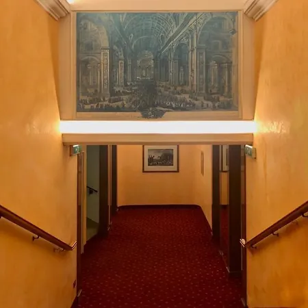 Centro Hotel