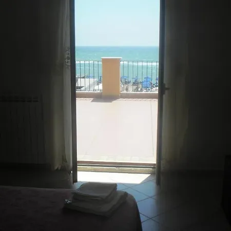 Hotel La Caravella 3*