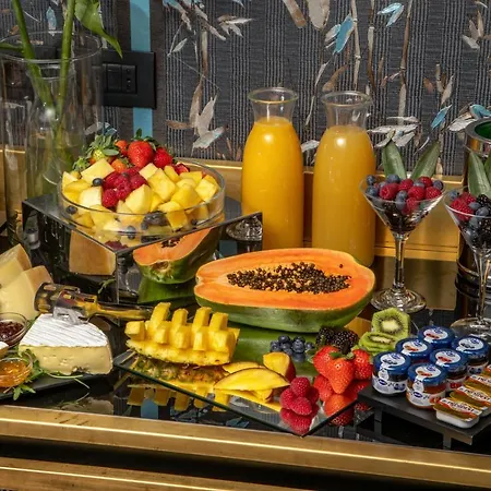 The At The Spanish Steps Luxury Collection - Mario De' Fiori Hotel Rome