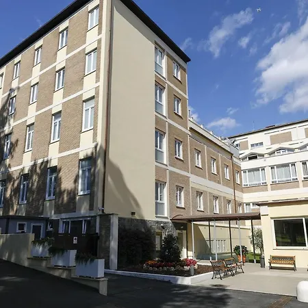 Casa Per Ferie San Juan De Avila 3* רומא